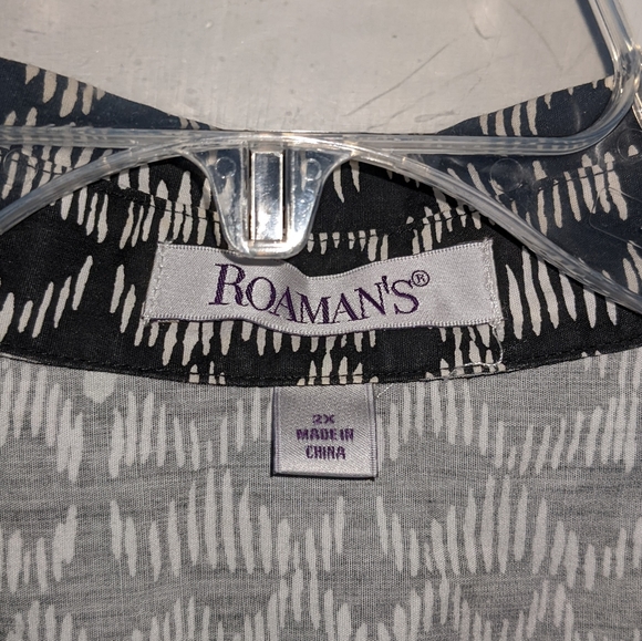 Roaman's Button Down Blouse 2X - Picture 9 of 9